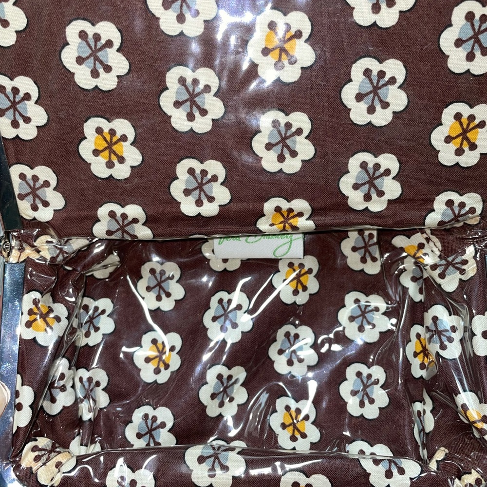 Vera Bradley Slate Blooms make up case.